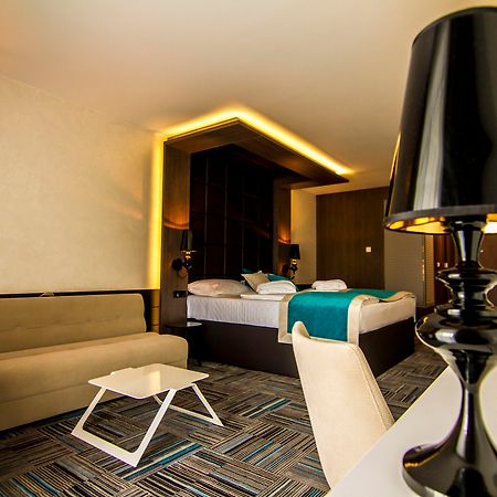 Hotel Hills Sarajevo Congress & Thermal Spa Resort Ilidža Ngoại thất bức ảnh Deluxe room