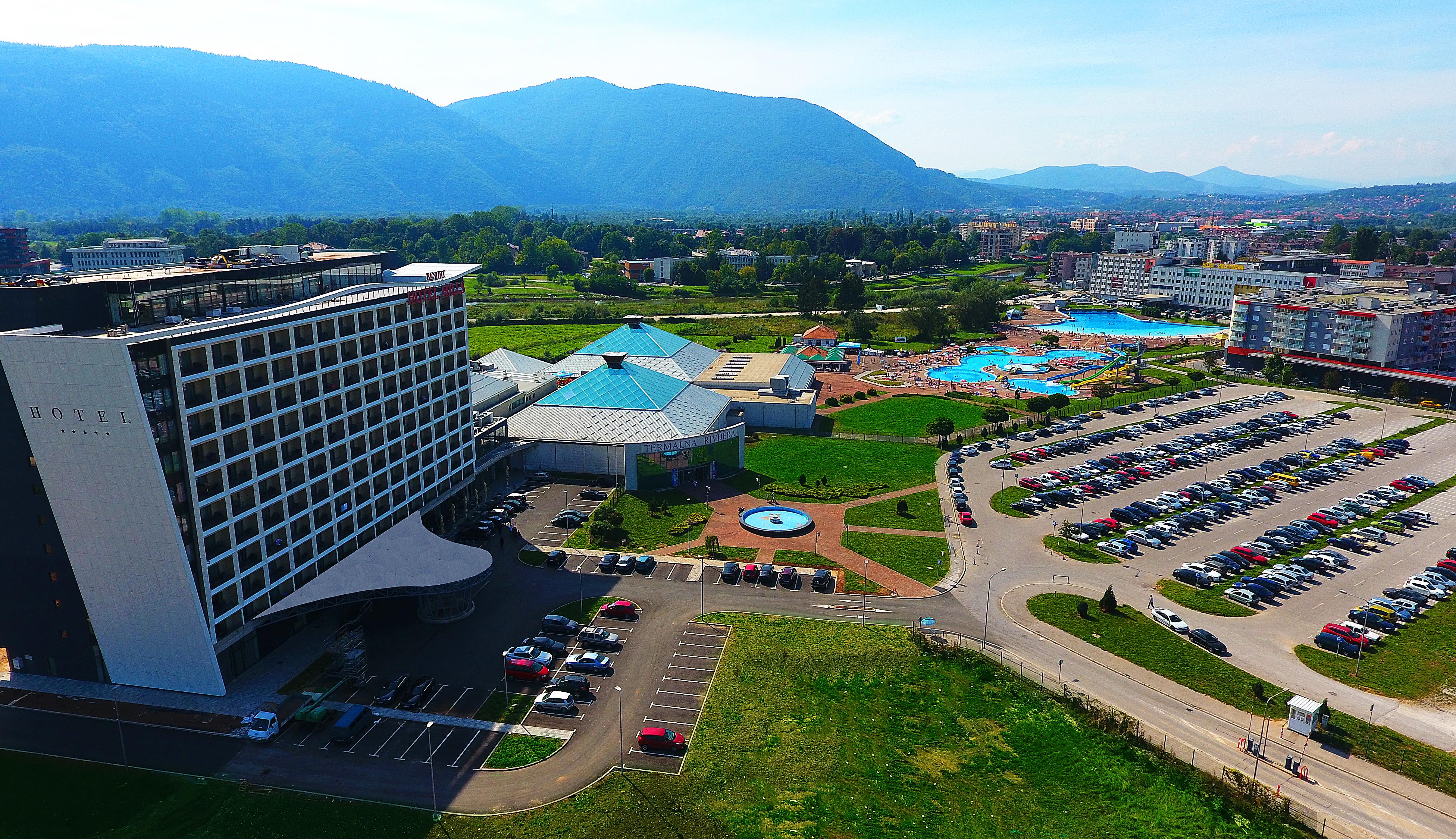 Hotel Hills Sarajevo Congress & Thermal Spa Resort Ilidža Ngoại thất bức ảnh Aerial view of the resort