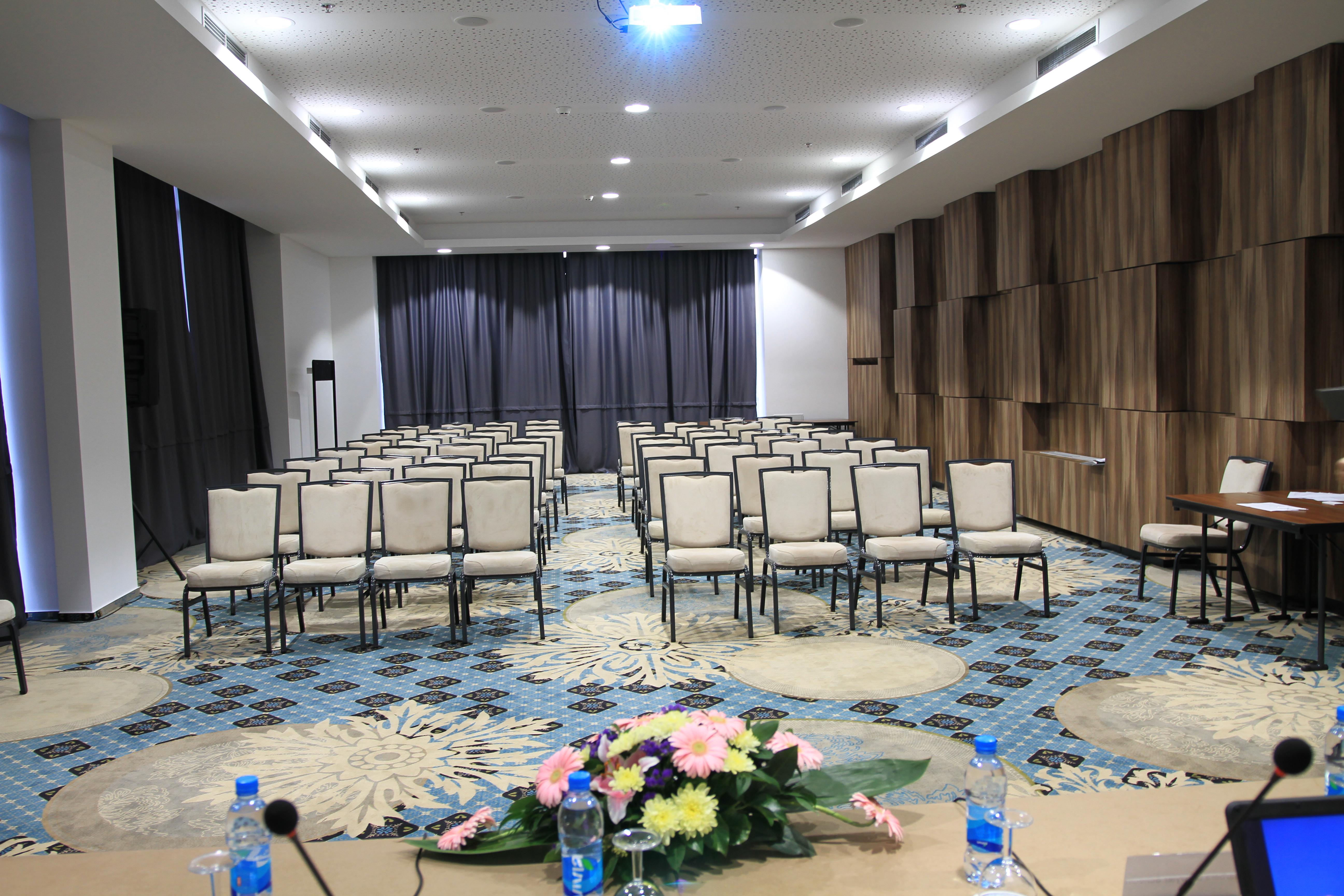 Hotel Hills Sarajevo Congress & Thermal Spa Resort Ilidža Ngoại thất bức ảnh Meeting room