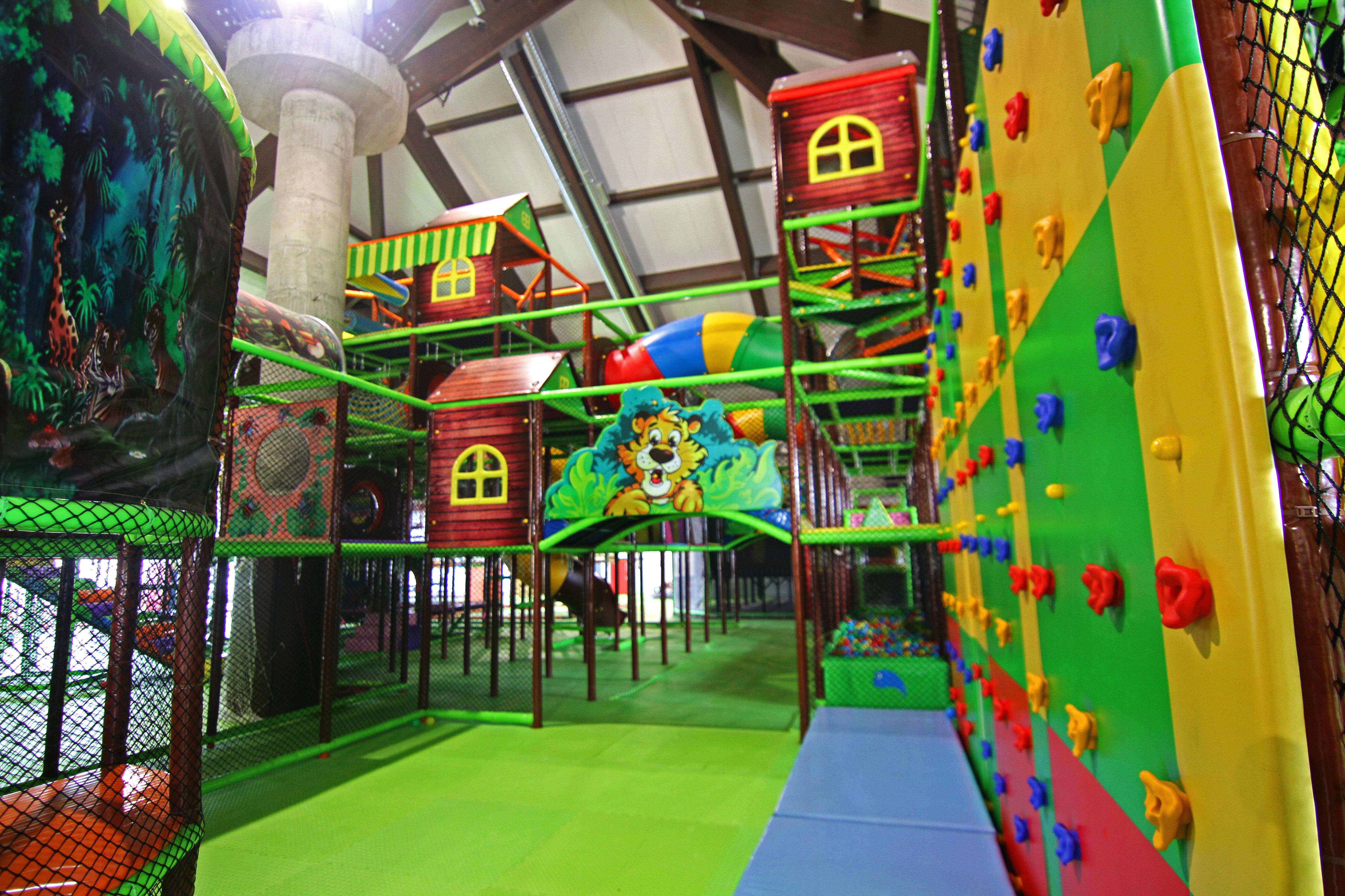 Hotel Hills Sarajevo Congress & Thermal Spa Resort Ilidža Ngoại thất bức ảnh Adventure playground