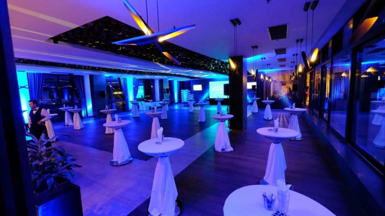Hotel Hills Sarajevo Congress & Thermal Spa Resort Ilidža Ngoại thất bức ảnh The interior of the 100th floor of the Westin Palace, Vienna